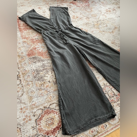 Cloth & Stone sleeveless wide leg jumpsuit romper - Picture 3 of 8